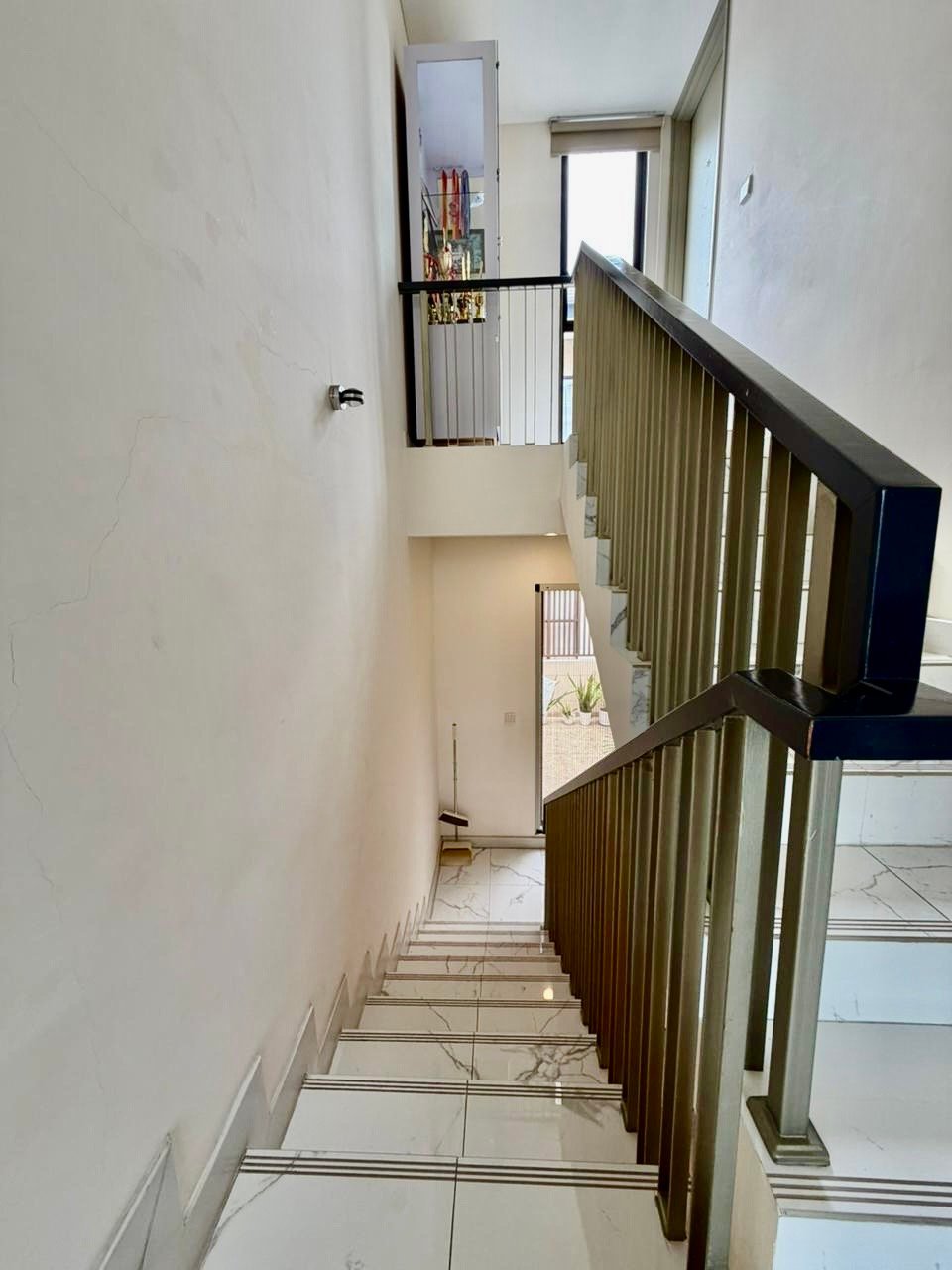 Rumah Mewah Furnished di Asya Cluster Matana Jgc Cakung - 6