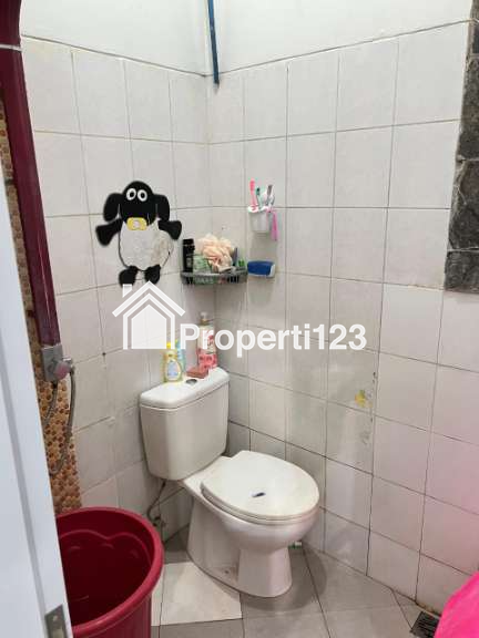 ‼️JUAL CEPAT‼️ Rumah Siap Huni di Perumahan Elit Royal Ketintang Regency Surabaya - 4