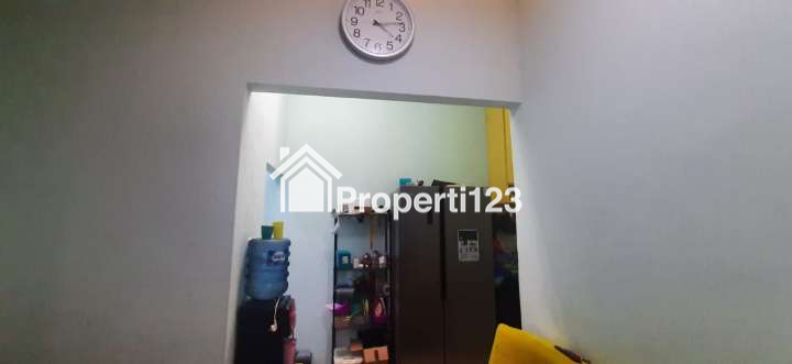 Rumah second murah furnish di Bedahan Depok - 6