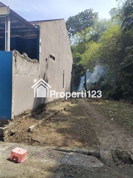 Rumah second murah furnish di Bedahan Depok - 8