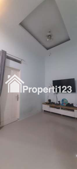 Rumah second murah furnish di Bedahan Depok - 11