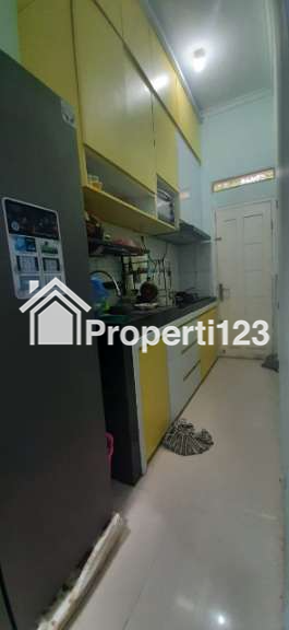 Rumah second murah furnish di Bedahan Depok - 12
