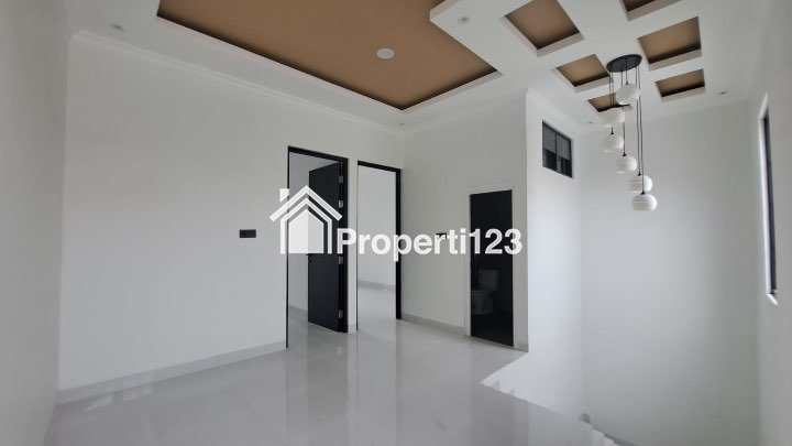 Rumah Baru Siap Huni di Taman Harapan Baru Thb Bekasi - 4