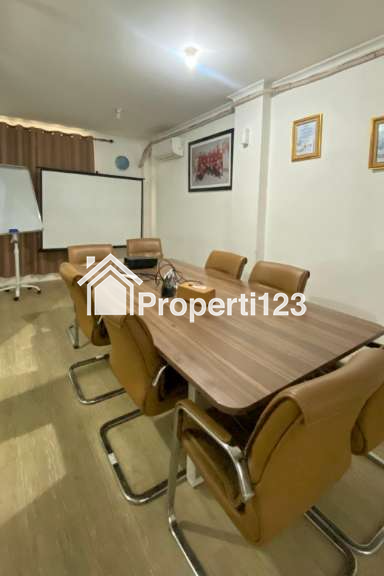 Ruko Full 3 Lantai Jalan Raya Ifolia Kota Harapan Indah Bekasi - 9