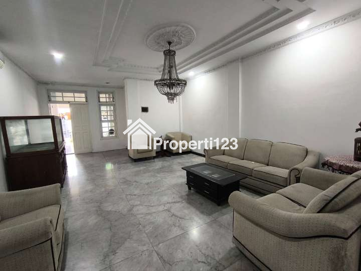 Rumah Disewakan di Menteng Dalam - 5