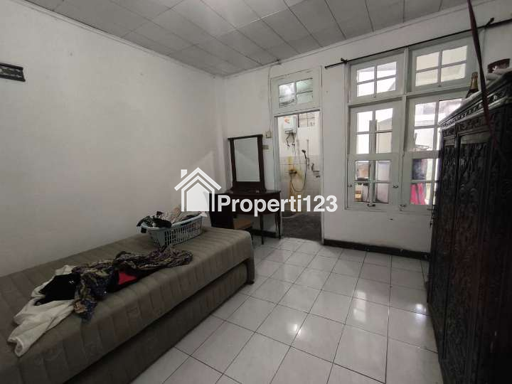 Rumah Disewakan di Menteng Dalam - 20