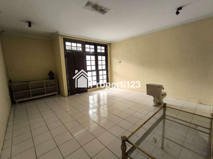 Rumah Disewakan di Menteng Dalam - 15