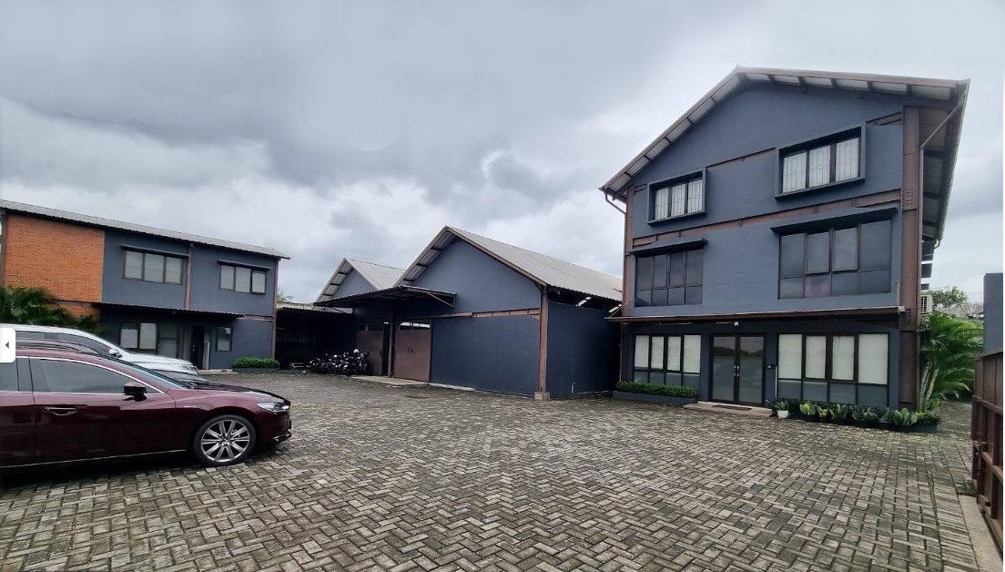 Dijual Gedung Kantor + Gudang Full Furnished - 15