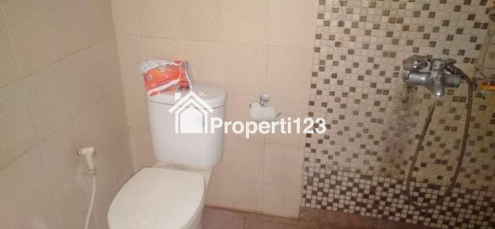 Rumah second besar dan luas di Cilandak Jak Sel - 9