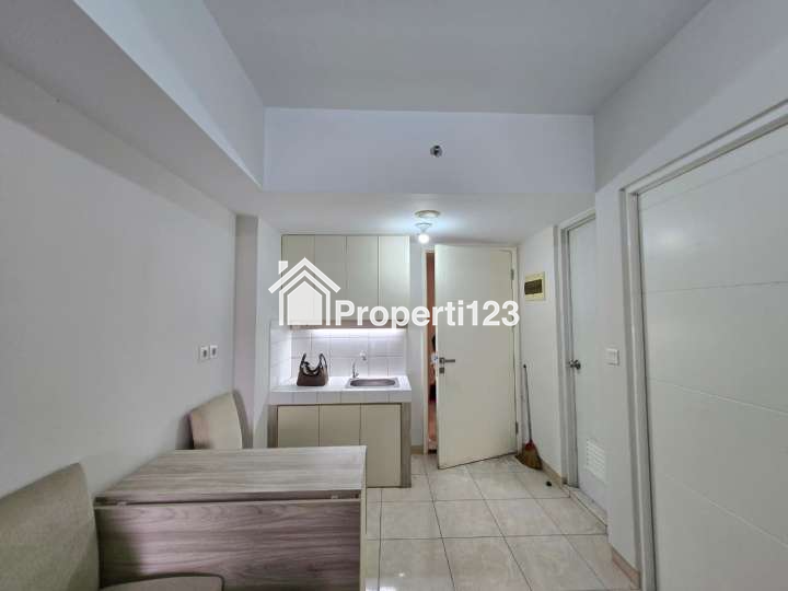 Apartemen View Kolam Renang The SpringLake Summarecon Bekasi - 5