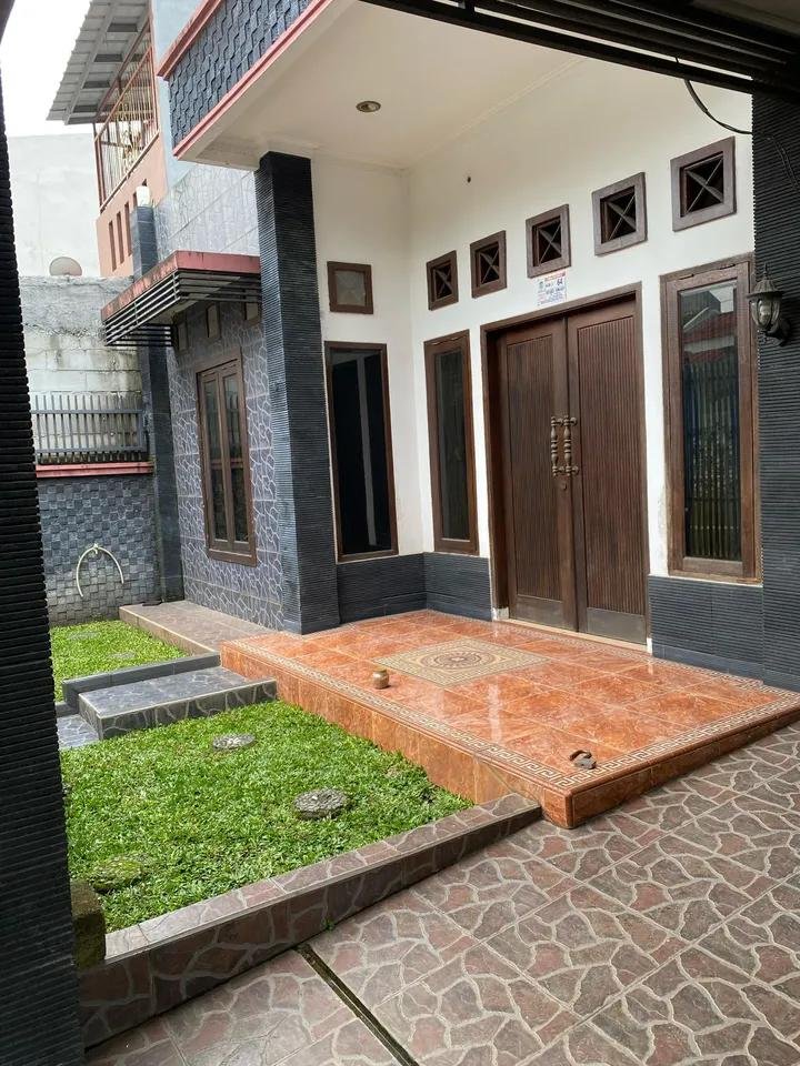 Rumah Dijual jalan  Jati Raden kota Bekasi (Bekasi Selatan) - 1