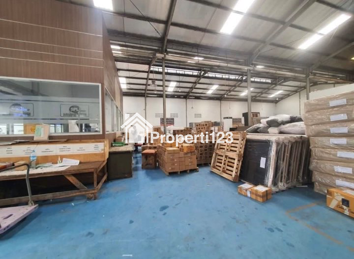 Dijual Gudang Bisa Container Dekat Tol di Cakung Jakarta Timur - 1