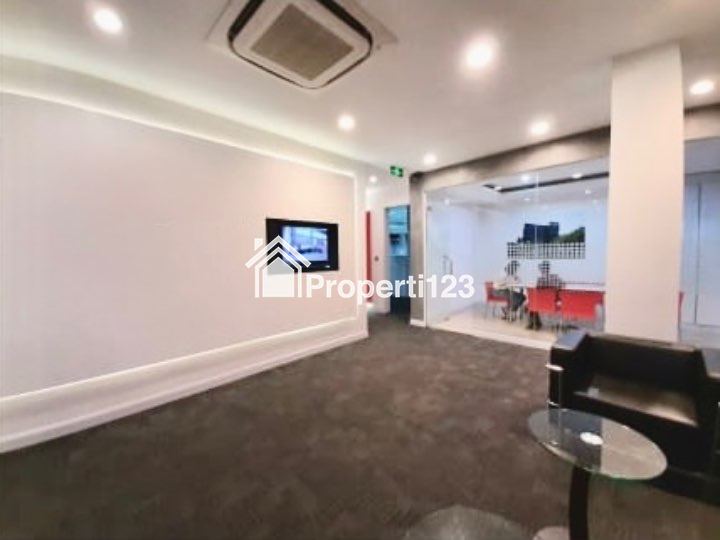 Dijual Gedung Kantor Siap Pakai di Pegadungan Kalideres Jakarta Barat - 3