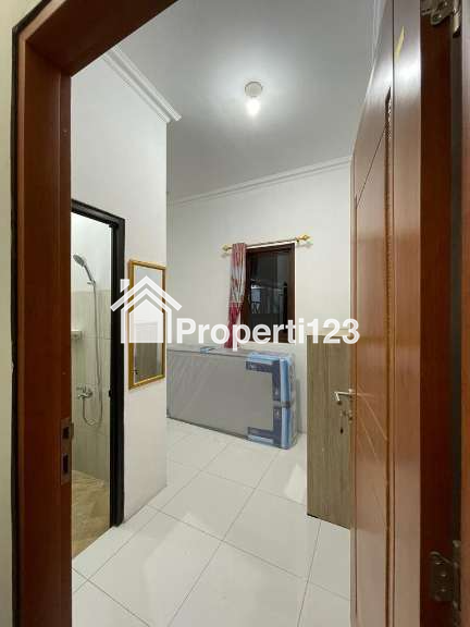 Rumah kos-kosan 2 LT strategis di Cipinang Jakarta Timur - 4