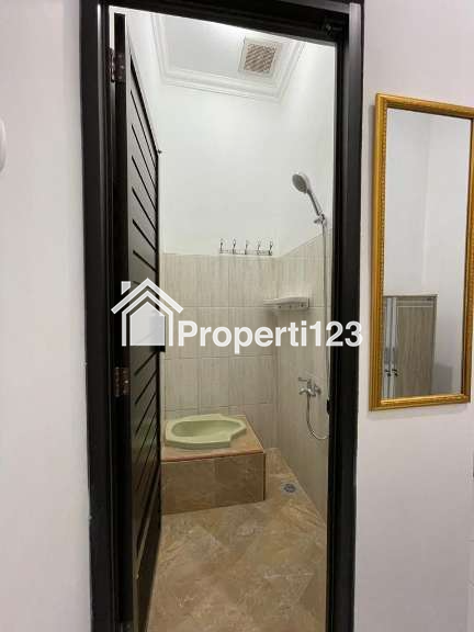 Rumah kos-kosan 2 LT strategis di Cipinang Jakarta Timur - 3