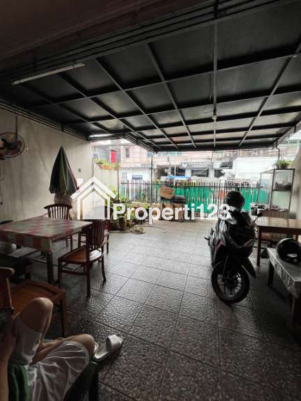 Dijual Rumah Pinggir Jalan di Mampang Prapatan Jakarta Selatan 4 Milyar Nego - 3