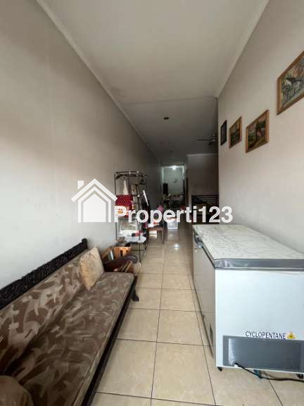 Dijual Rumah Pinggir Jalan di Mampang Prapatan Jakarta Selatan 4 Milyar Nego - 6