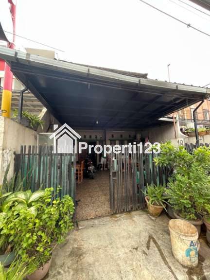 Dijual Rumah Pinggir Jalan di Mampang Prapatan Jakarta Selatan 4 Milyar Nego - 1