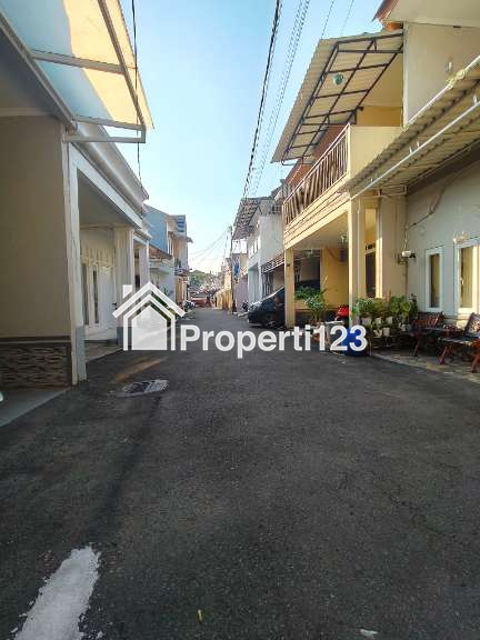 Rumah Secondary 2 Lantai Dalam Cluster di Kampung Tengah Condet - 2