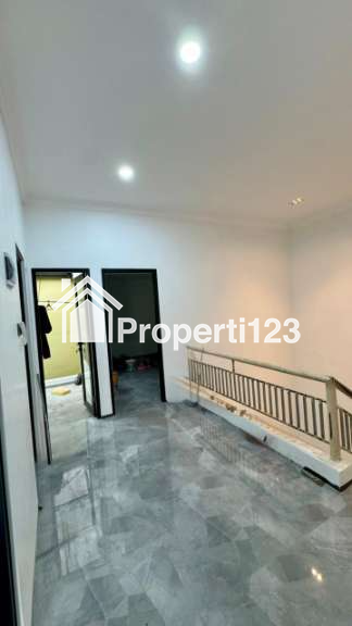 ‼️TERMURAHHHH‼️ Rumah Baru GRESS di Dharmahusada Mulyorejo Surabaya - 2