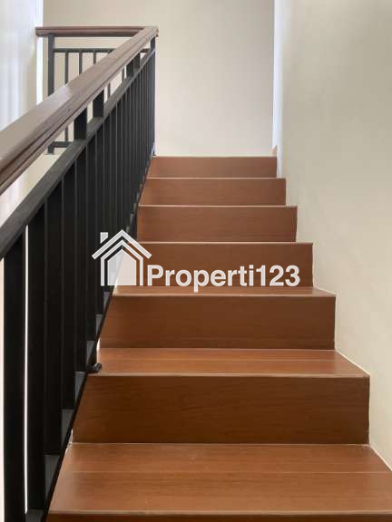 Rumah 2 lantai dalam cluster di Kukusan Depok - 11