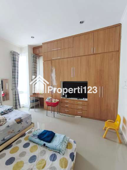 Rumah Mulyosari Mas Minimalis Bangunan Baru Semi Furnished - 5