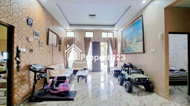 Rumah Hoek Perumahan Harapan Mulya Regency Tarumajaya Bekasi - 3