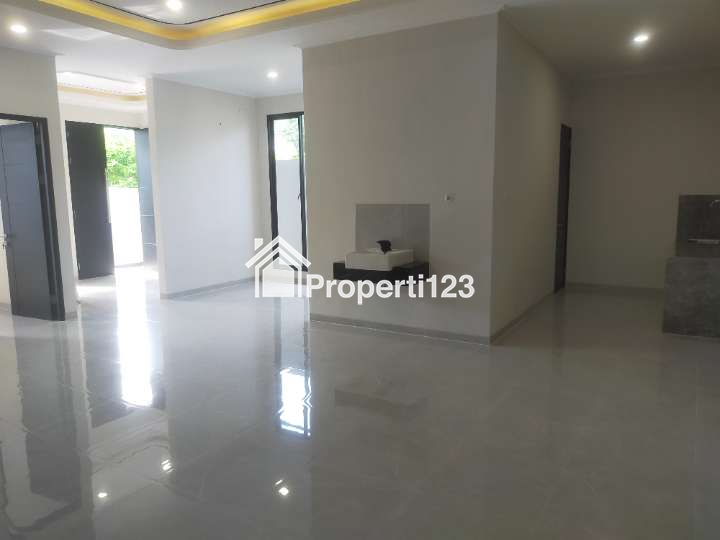 Rumah Baru Modern Siap Huni di Perumahan Sutorejo Prima Mulyorejo Surabaya Timur - 3