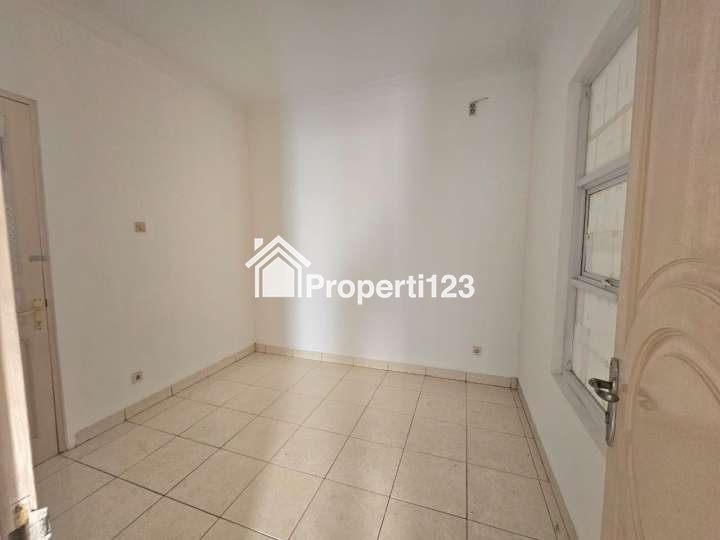 Ruko Murah Jalan Boulevard Hijau Raya Harapan Indah Bekasi - 11