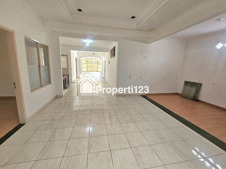 Ruko Murah Jalan Boulevard Hijau Raya Harapan Indah Bekasi - 7