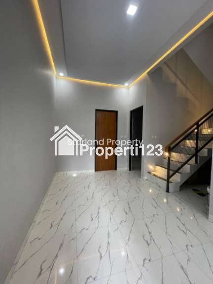 Rumah 2 lantai konsep scandinavian modern di Graha Raya Pondok Kacang - 5