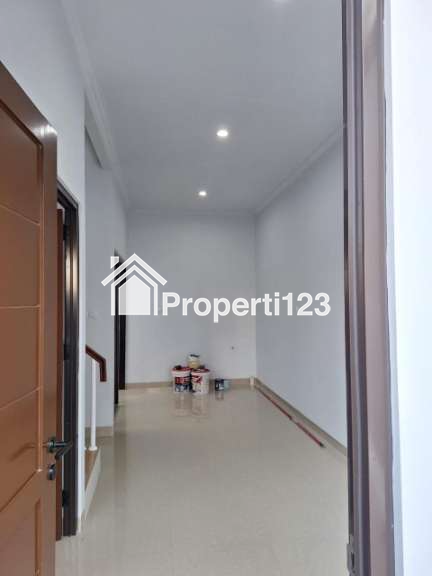 Rumah minimalis model scandinavian di Serua Ciputat Tangsel - 11