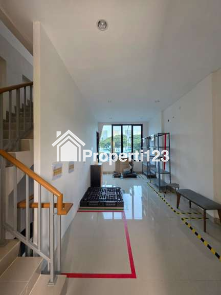 Ruko Siap Huni Sudah Renovasi Anagata Kota Harapan Indah Bekasi - 5