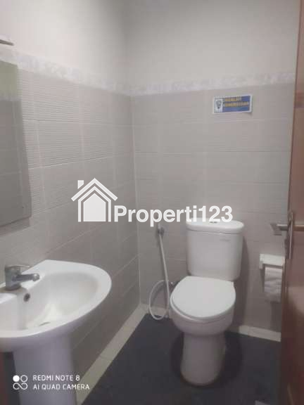 Jual Gedung Showroom dan Bengkel Mobil di Pancoran Mas Depok - 10