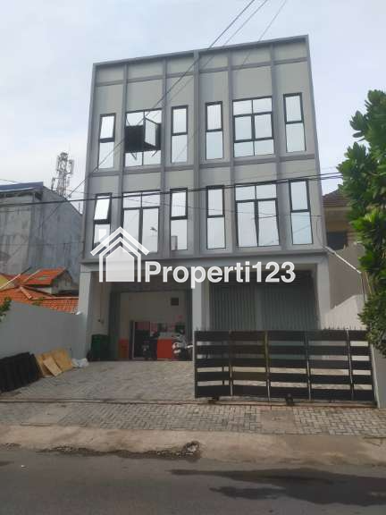 Disewakan Ruko 3 lantai Baru Gress Lokasi Strategis Di Pucang Anom Kertajaya Surabaya - 2