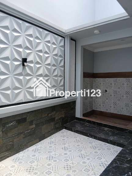 Rumah Mewah 2 lantai murah dipinggir jalan raden saleh depok - 6