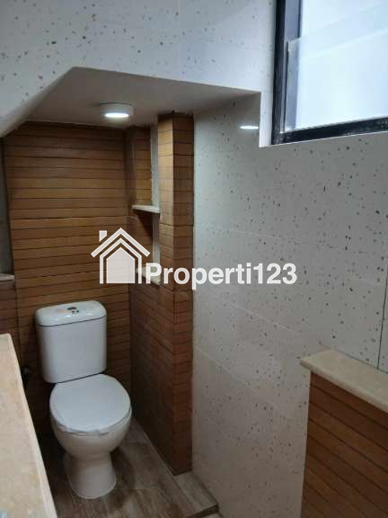 Rumah Mewah 2 lantai murah dipinggir jalan raden saleh depok - 3