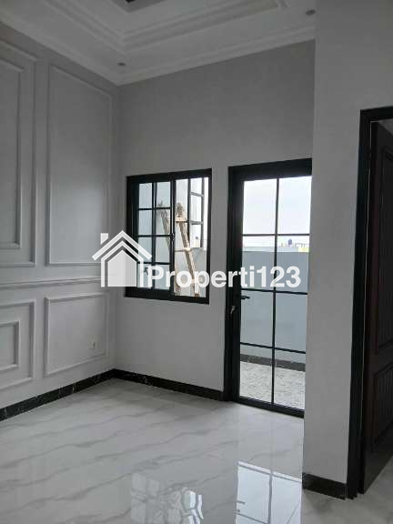 Rumah Mewah 2 lantai murah dipinggir jalan raden saleh depok - 5