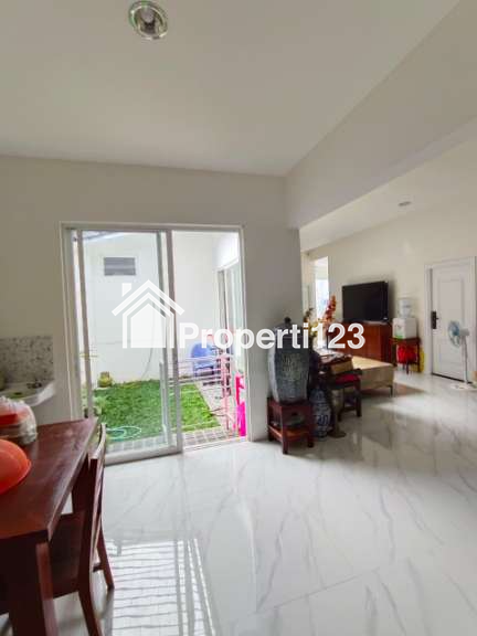 Di jual rumah di manahan solo - 9