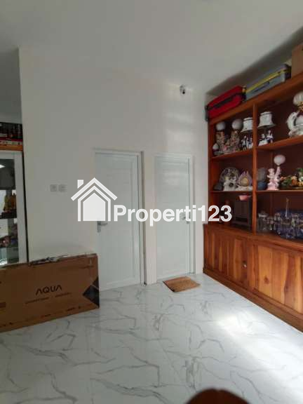 Di jual rumah di manahan solo - 2