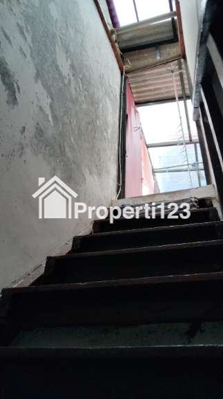 BU Rumah 550 juta siap huni Taman Anyelir 3 Kalimulya Depok - 6