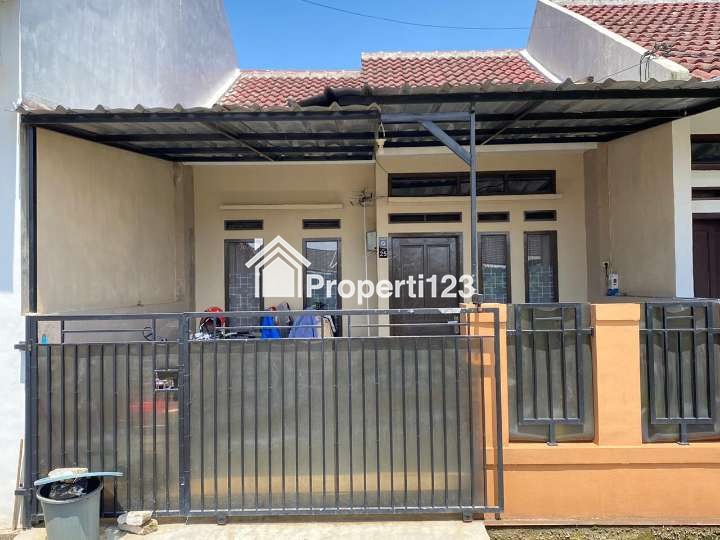 Rumah indent free desain lokasi strategis di bandung - 5