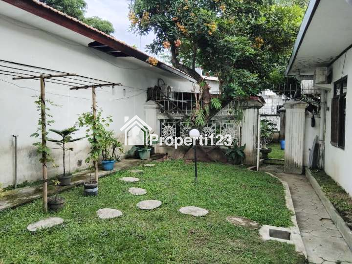 Di jual rumah di manahan solo - 5