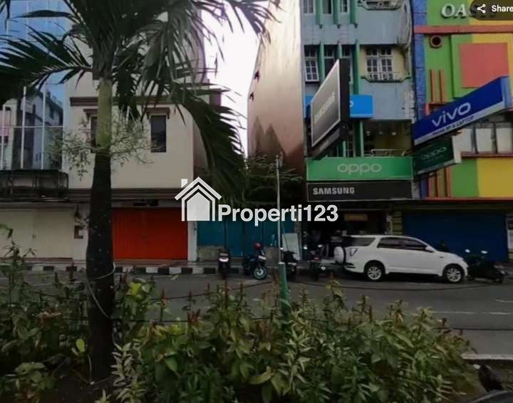 Dijual tanah seluas 208M2 di Jl. Ay Patty. Ambon. Tembus jalan depan dan belakang - 2
