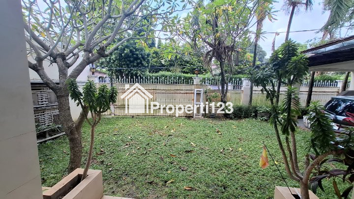 Dijual Rumah Ada Kolam Renang di Kemang Timur Jakarta Selatan - 4