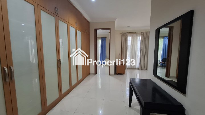 Dijual Rumah Ada Kolam Renang di Kemang Timur Jakarta Selatan - 5