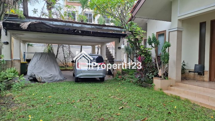 Dijual Rumah Ada Kolam Renang di Kemang Timur Jakarta Selatan - 3