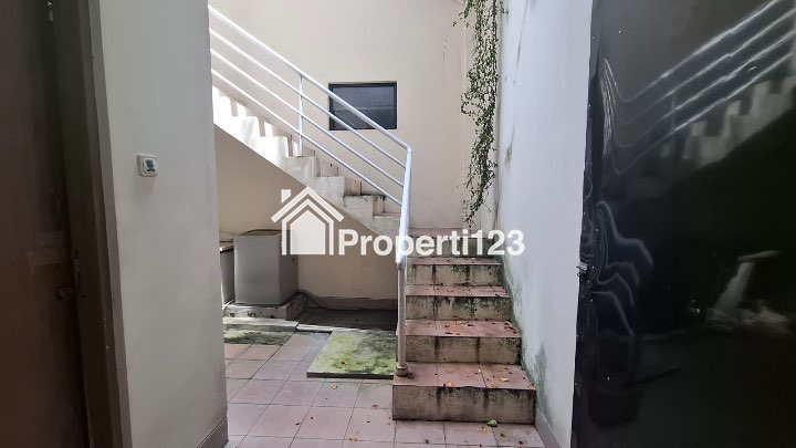 Dijual Rumah Ada Kolam Renang di Kemang Timur Jakarta Selatan - 8