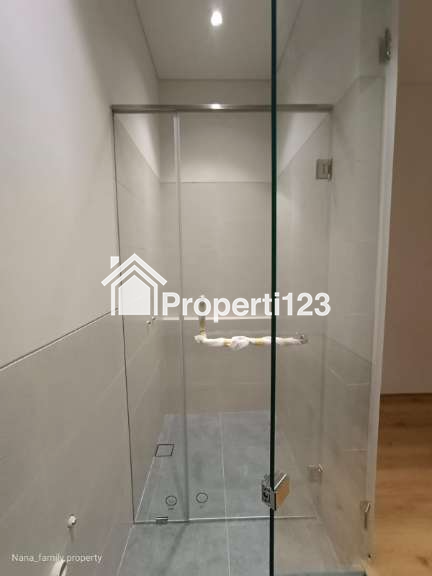 Rumah dalam townhouse exclusive minimalis modern di Joglo Jakbar - 9