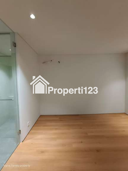 Rumah dalam townhouse exclusive minimalis modern di Joglo Jakbar - 7